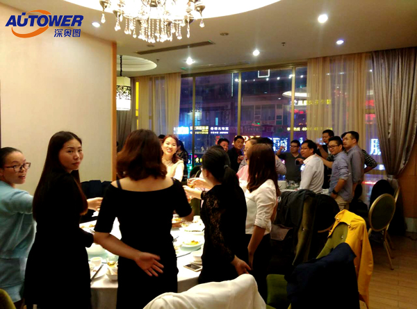 臘八前夕深奧圖(Autower)擼起袖子大干了一場 臘八前夕深奧圖(Autower)擼起袖子大干了一場