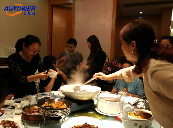 臘八前夕深奧圖(Autower)擼起袖子大干了一場 臘八前夕深奧圖(Autower)擼起袖子大干了一場