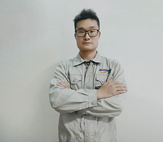 萬(wàn)文峰（售后技術(shù)服務(wù)部經(jīng)理）